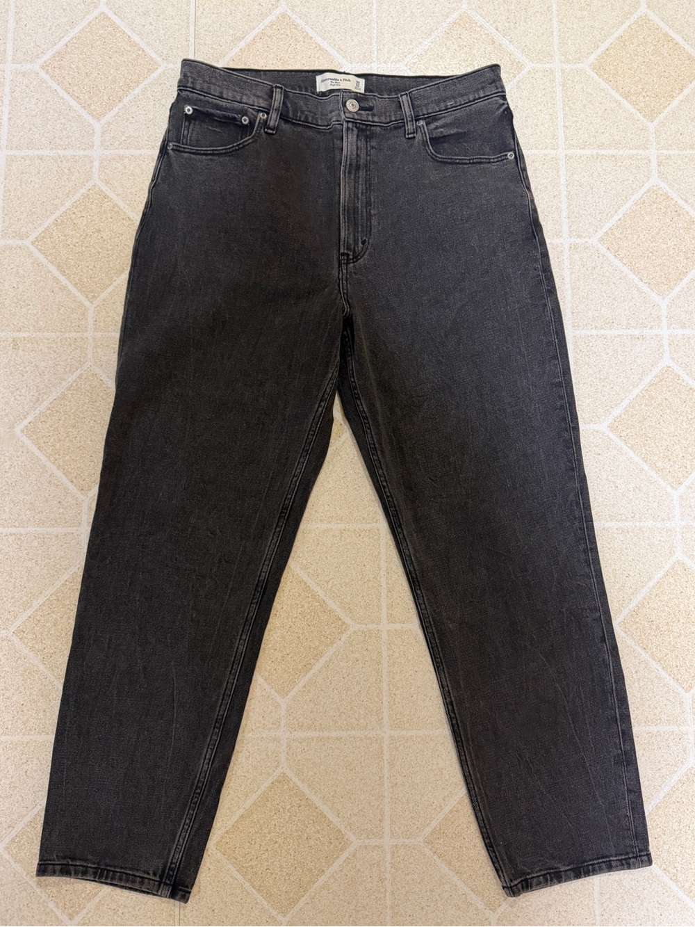 Abercrombie & Fitch Women's Mom Jeans High-Rise Black Wash Jeans